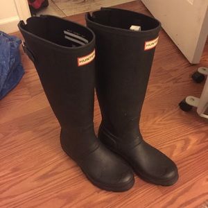 Black Hunter boots